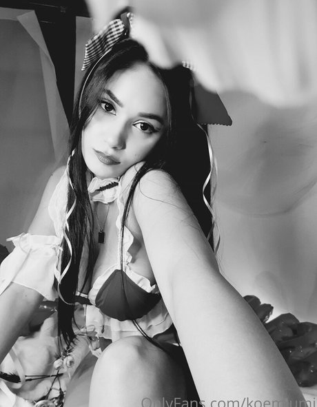 Koemiumi model perfect pictures