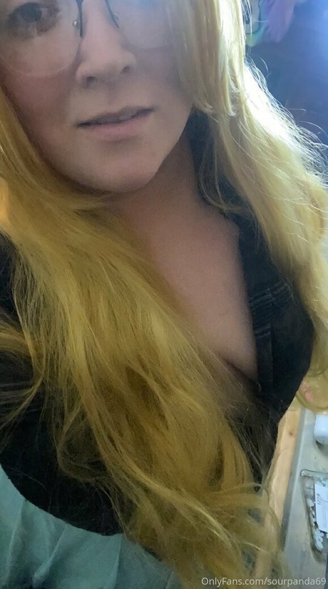 sourpanda69 model nude gallery