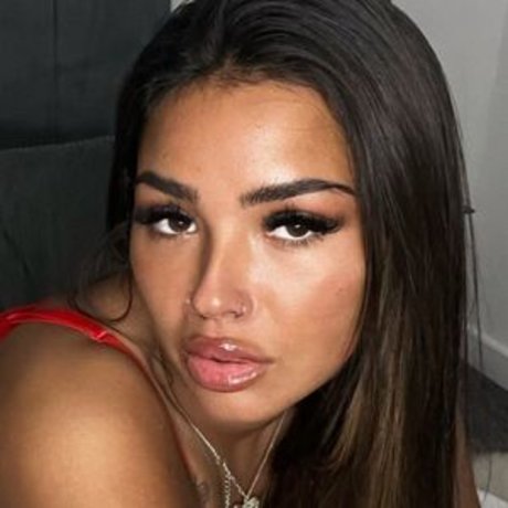 Jordan Roberts xxx model img