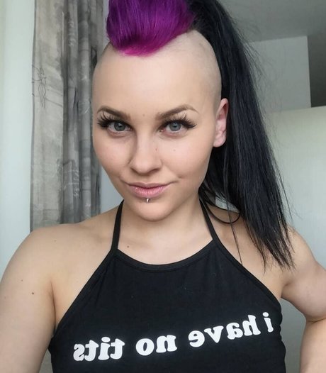 VMissyB star adult photo