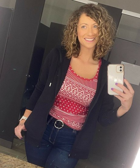 blonde shemale onlyfans pretty archive