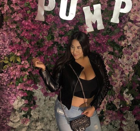 realroses model best picture