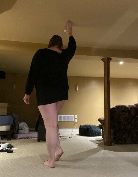 amazonjacq exclusive model image