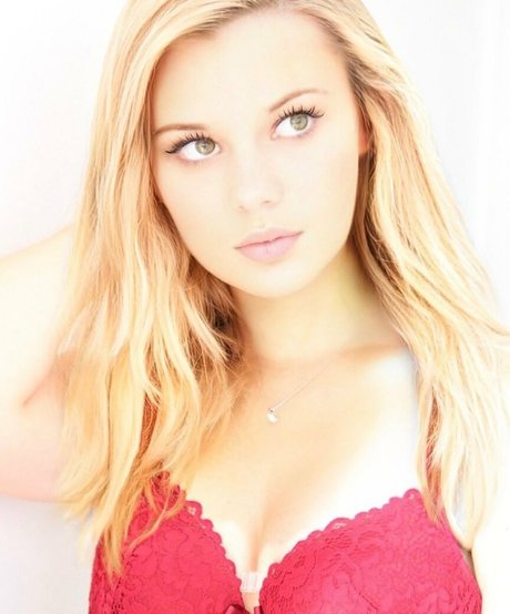 Nolwenn Dis pornographic star pictures