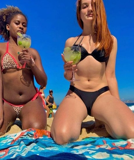 eijanine nude star pic