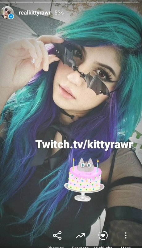 kittyrawr exclusive star img