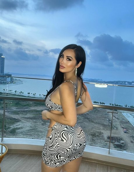 Angie VuHa pornstar xxx archive