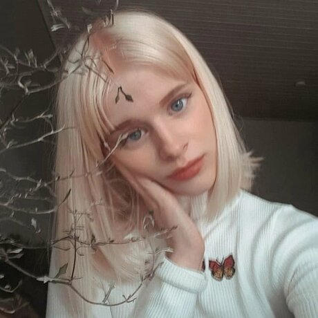 Frida Kron model hot picture