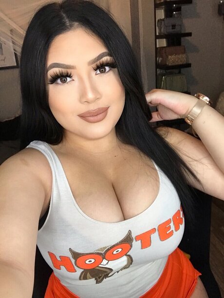 mami reena_ sexy star pic