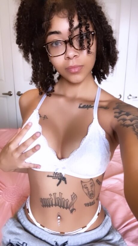 Britain model pornographic pic