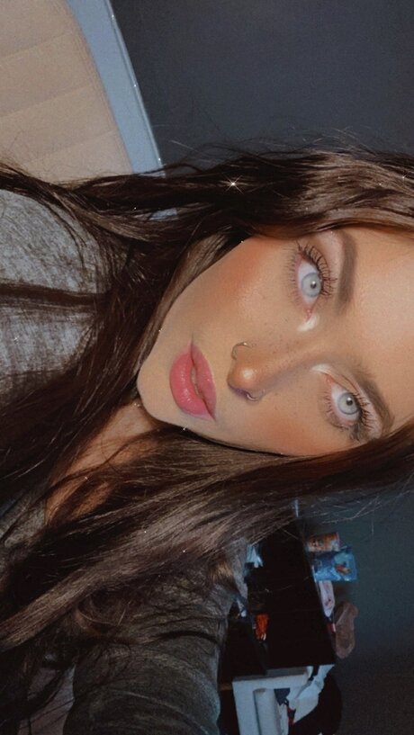 TemptingGorgeous best pornstar photo