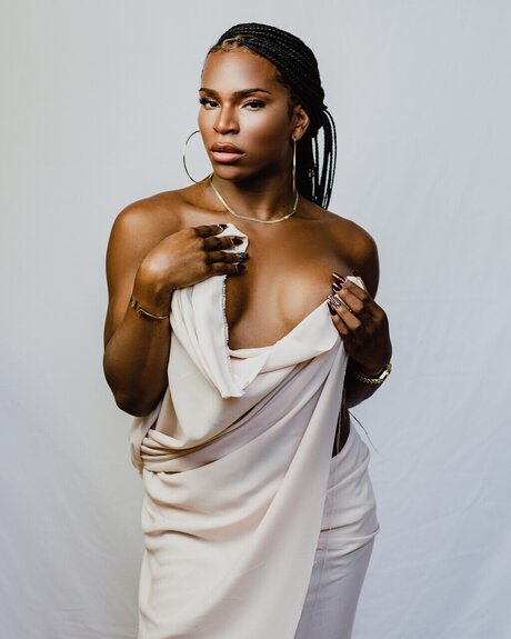 Porschia Munroe star free gallery