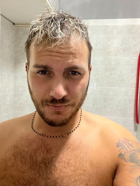 MR L exclusive pornstar images