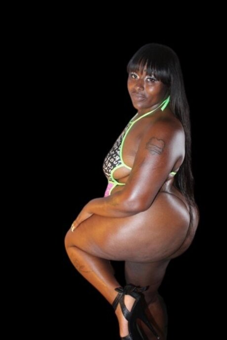 Bigbodyy750 star pretty picture