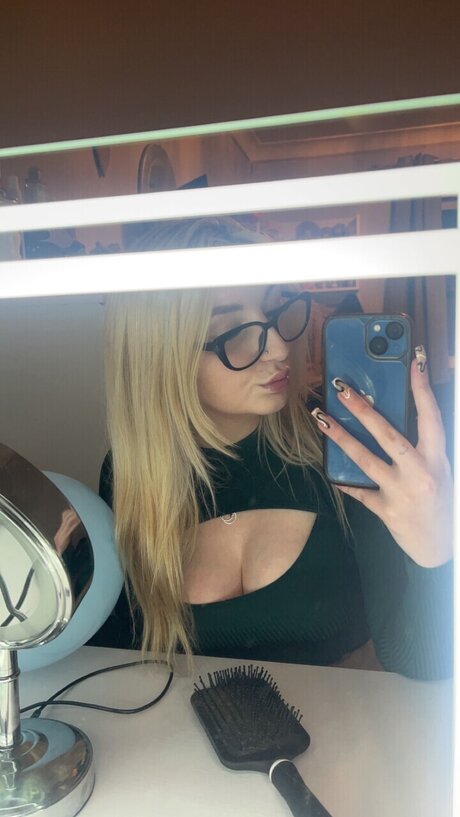 Chlo nat model nudes archive