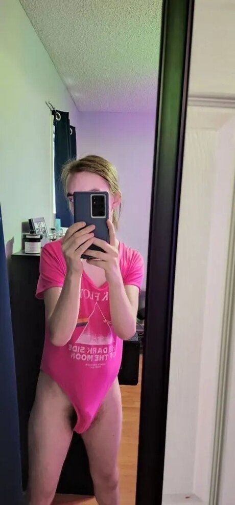 Twinkfemboi star hot pics