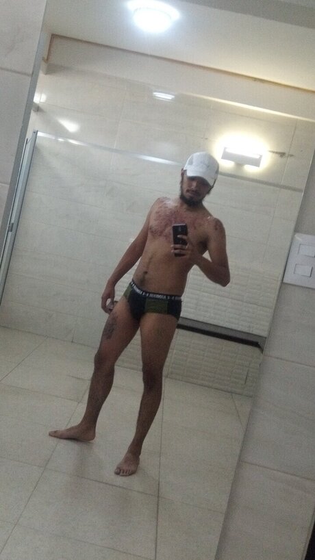 Activo naked pornstar pics