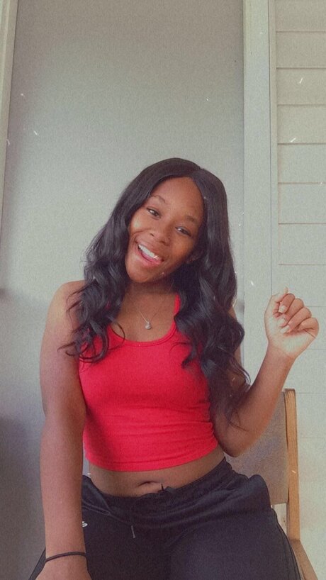 Ahyanna Ivey model exclusive pic