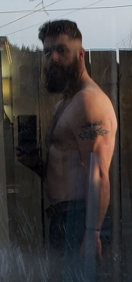 Mechanic34 pretty model photos