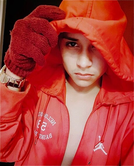 ElDiablo star erotic pics