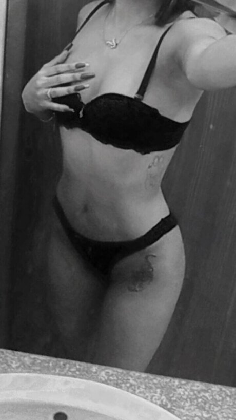 _fireday_ naked actress images