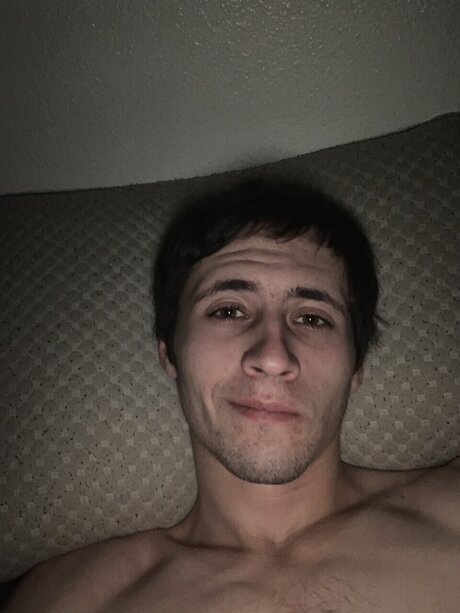 Gwinnythepoo pornstar naked photos