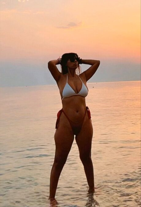 Aliboni pornstar nudes image