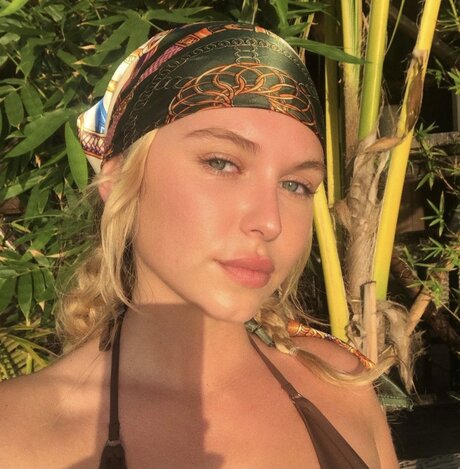 laia fp pornographic actress gallery