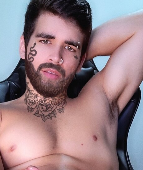 Oliver Salamanca model perfect image