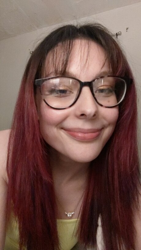 Amelia May naked pornstar archive