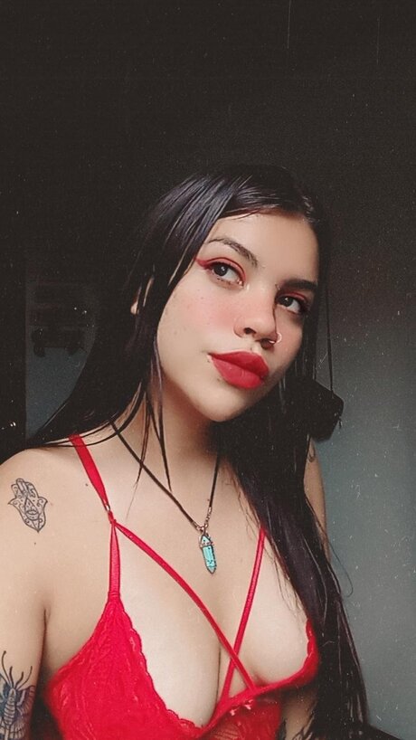 Loraine mantilla pretty model pics