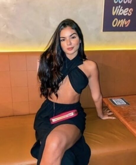 Laurinha_ porn model image