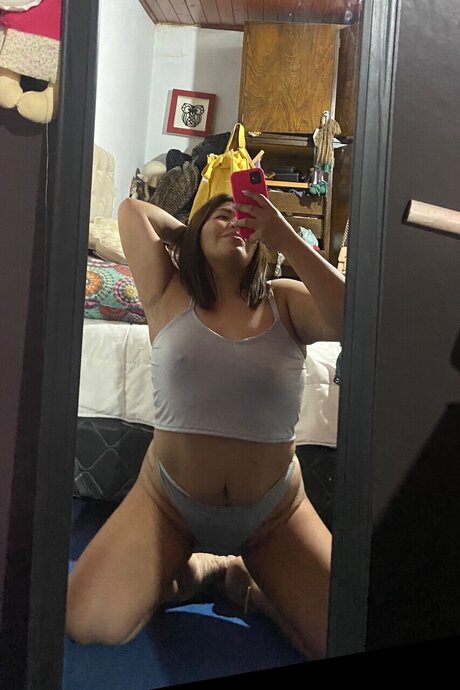 Magalie Free Account star perfect photo