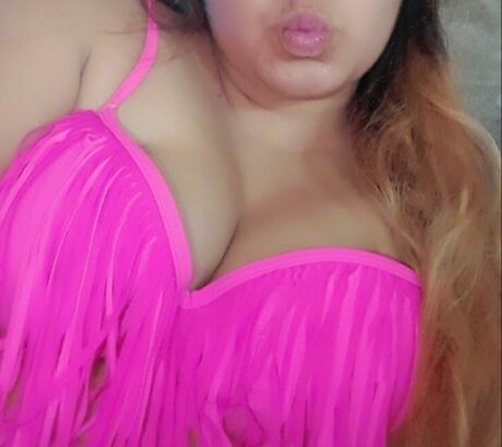 Yinaaa model nudes photo