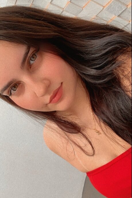 Thabata Esteves star high quality images