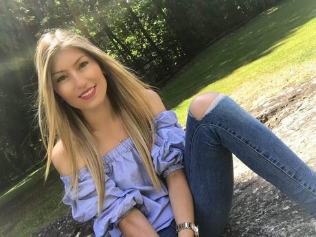 Elly xxx pornstar pics