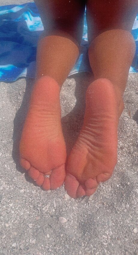 Goldden Girl star nudes photos