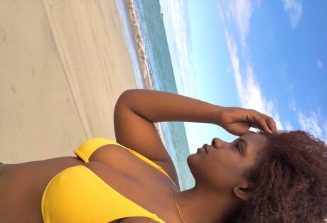 Lesyeuxdeleni perfect actress gallery