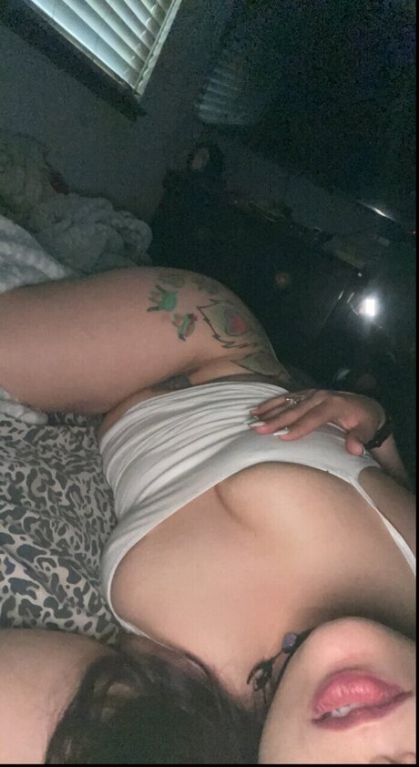 Zaaadeee model hd photo