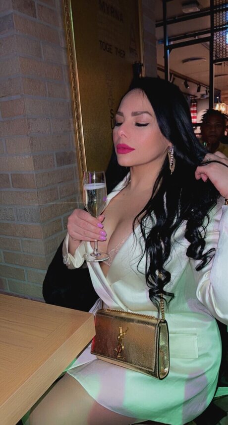 Dayra Quiala Bauta hot pornstar images