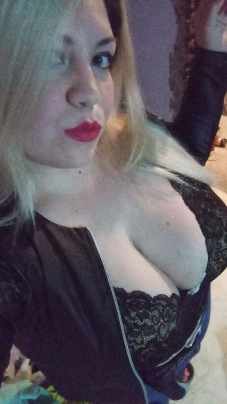 Ayefgh best model photos