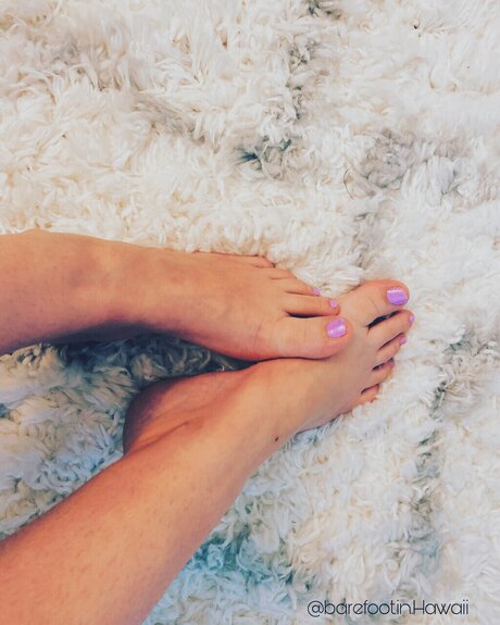 Barefoot in Hawaii pornstar sex pictures