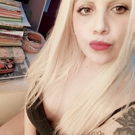 PLUMITAS naked actress images