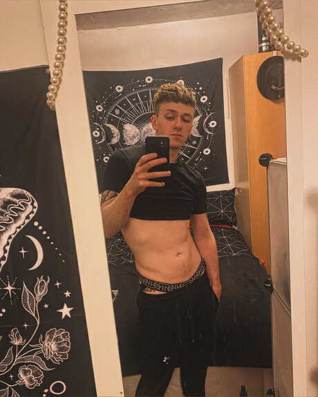 Skye Scott model nude picture