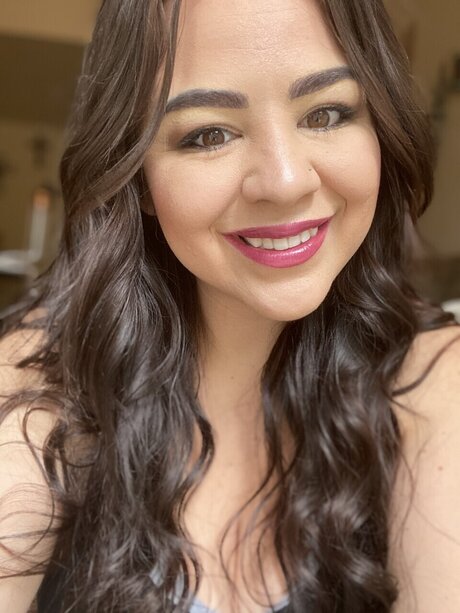 Heeyyyouuu free actress photo