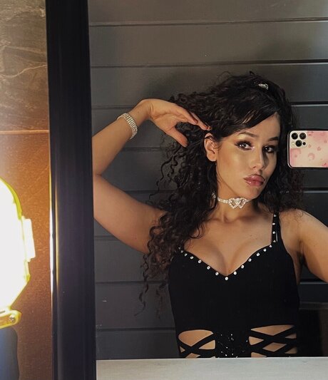 TS Juli_ pretty actress pic