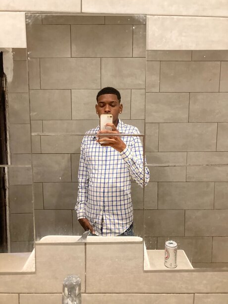 brown onlyfans nudes picture