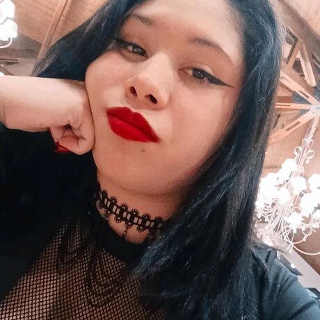 Monnayne pornographic actress gallery