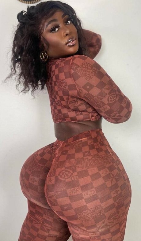 empressnard perfect actress image