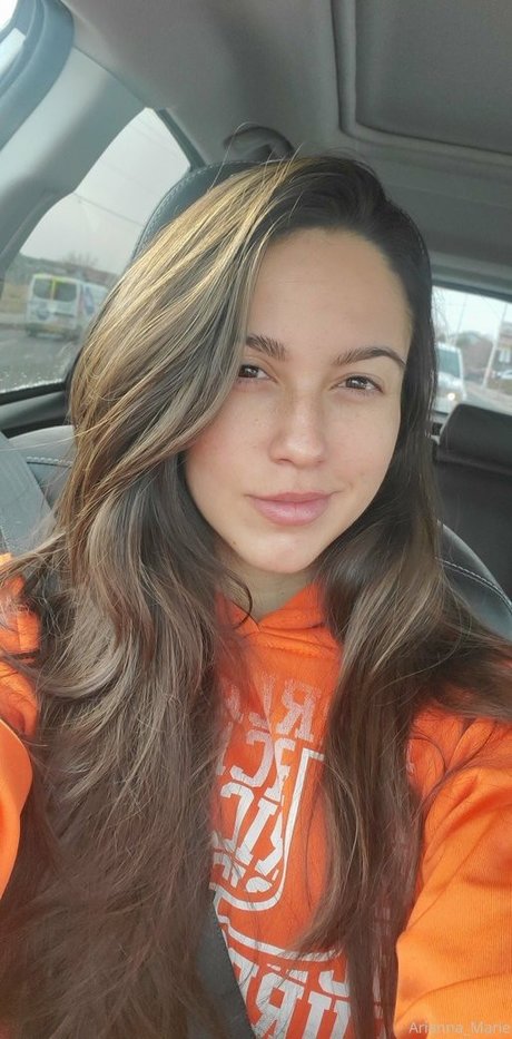 Arianna Marie naked star img